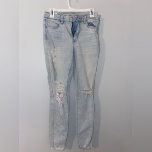 HARDLY WORN AE JEANS